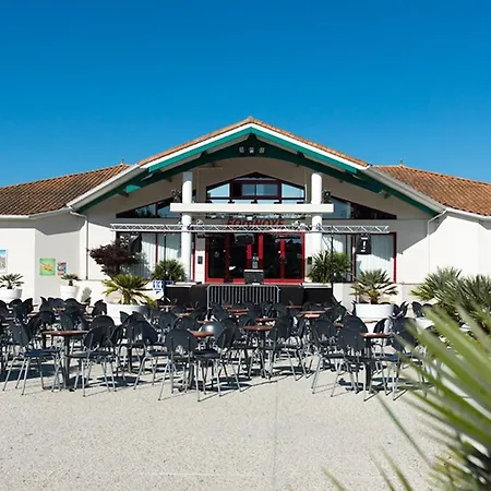 Holiday Avenue De La Palmyre - 4 Holiday home *